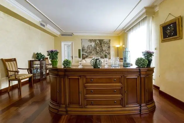 Deluxe Apart Daire, 1 Büyük (Queen) Boy Yatak, Balkon, Şehir Manzaralı