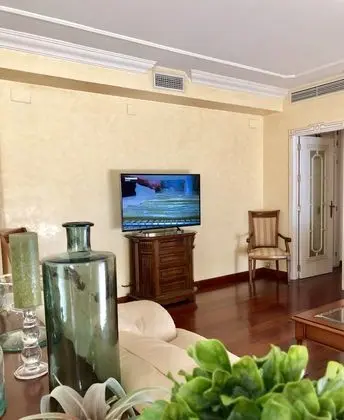 Deluxe Apart Daire, 1 Büyük (Queen) Boy Yatak, Balkon, Şehir Manzaralı