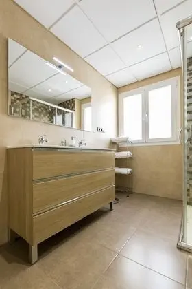 Deluxe Apart Daire, 1 Büyük (Queen) Boy Yatak, Balkon, Şehir Manzaralı