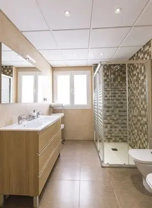 Deluxe Apart Daire, 1 Büyük (Queen) Boy Yatak, Balkon, Şehir Manzaralı