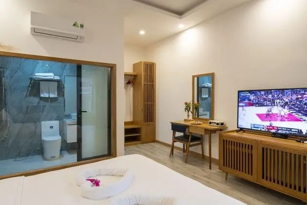 Deluxe Oda, 1 En Büyük (King) Boy Yatak, Balkon, Havuz Manzaralı