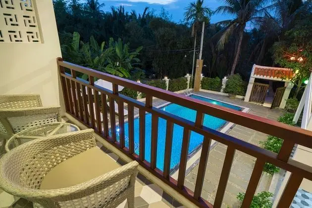Deluxe Oda, 1 En Büyük (King) Boy Yatak, Balkon, Havuz Manzaralı