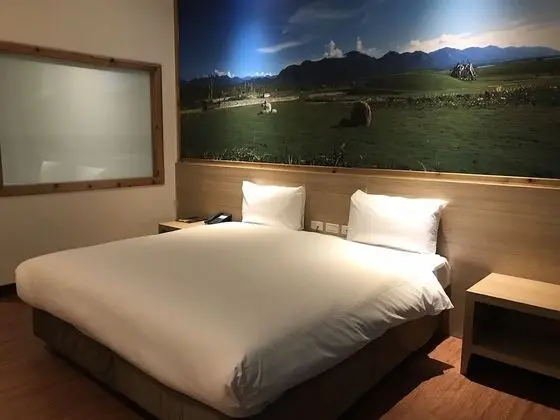 Basic Tek Büyük Yataklı Oda