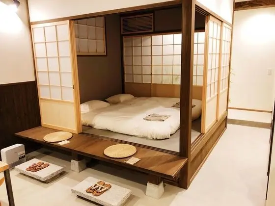 Traditional Ev (Japanese Style)