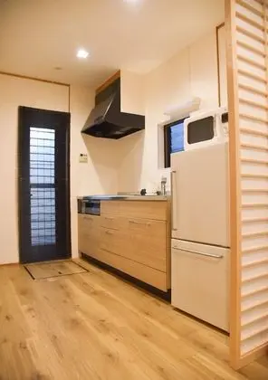 Ev (Private Vacation)