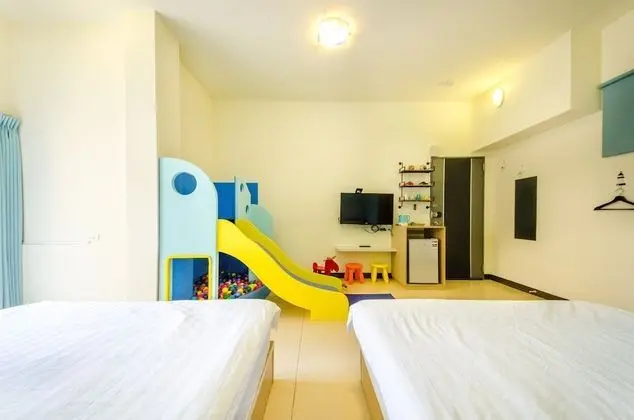 Gallery Dört Kişilik Oda, Şehir Manzaralı