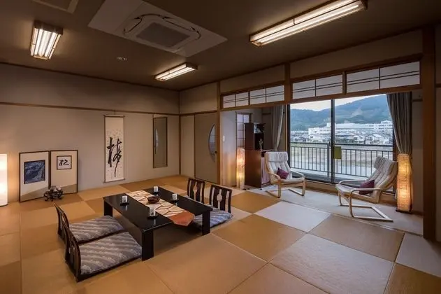 Traditional Oda (Superior, Japanese Style)