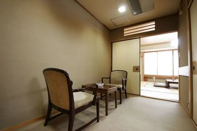 Japanese-Style Deluxe Room (with Toilet), Check in until 18:00