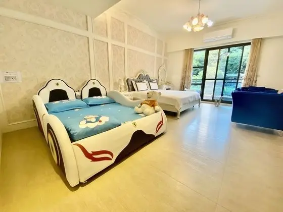 Deluxe Dört Kişilik Oda
