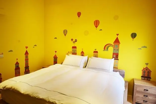 Family Tek Büyük Yataklı Oda