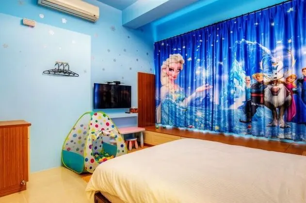 Gallery Tek Büyük Yataklı Oda (101)