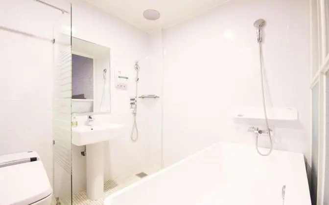 Oda (Deluxe (Netflix Available))