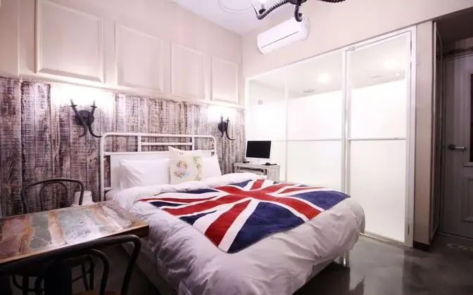 Oda (Deluxe (Netflix Available))