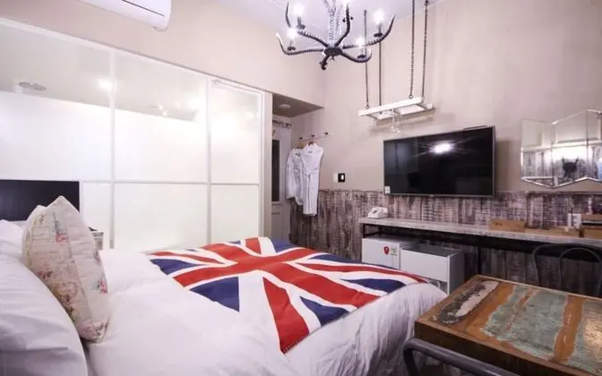 Oda (Deluxe (Netflix Available))