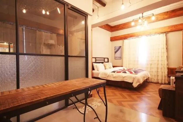 Oda (Suite (Netflix Available))