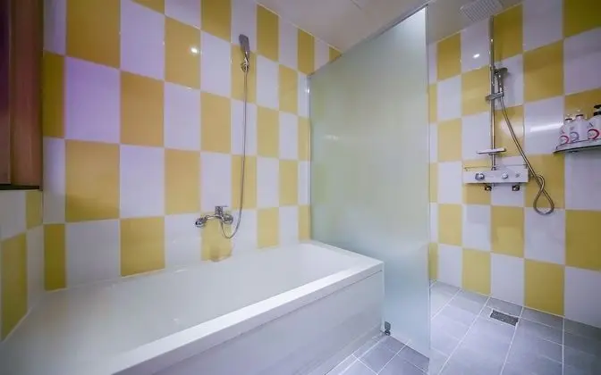 Oda (1 vehicle per room B)