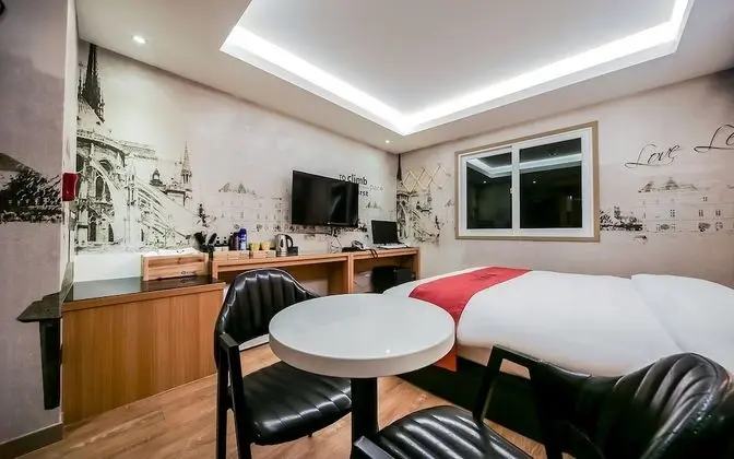 Oda (1 vehicle per room B)