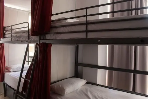 Ortak Ranzalı Oda, Karma Ranzalı Oda, Ortak Banyo (1 bed in a 14-Bed Dormitory Room)