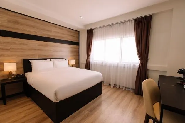 Deluxe Tek Büyük Yataklı Oda, Küvet