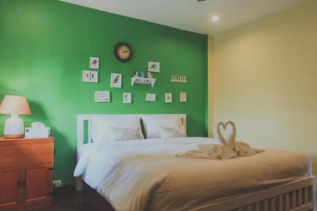 Standard Double Room with Shared Bathroom