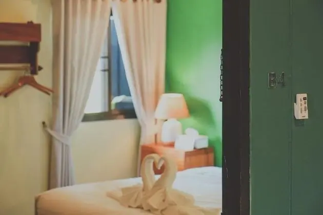 Standard Double Room with Shared Bathroom