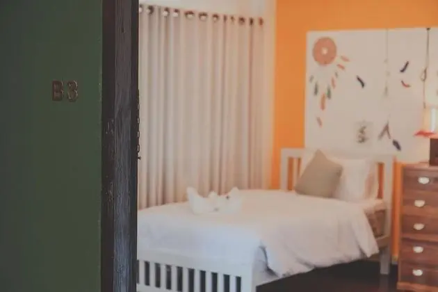 Standard Twin Room with Shared Bathroom