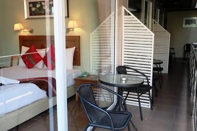 1 Double Bed Room