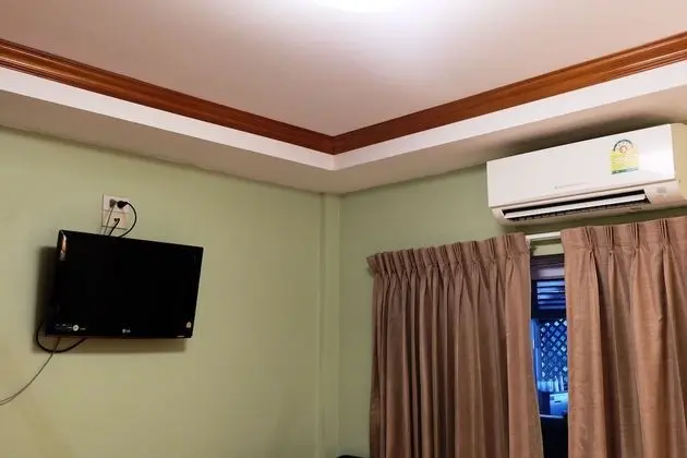 1 Twin Bed Room