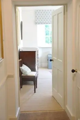 Tek Büyük Yataklı Oda (Bedroom 2)