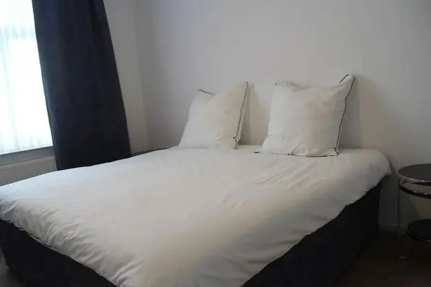 Apart Daire (Singapore)