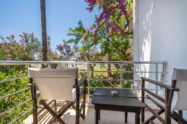 Standart Oda, Kısmi Deniz Manzaralı, Balkonlu