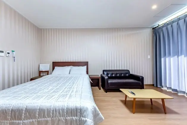 Business Tek Büyük Yataklı Oda, Şehir Manzaralı