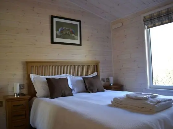 Luxury Apart Daire, Banyolu/Duşlu, Göl Manzaralı (Kingfisher Lodge)