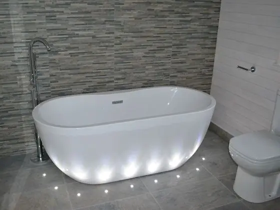 Superior Apart Daire, Banyolu/Duşlu, Göl Manzaralı (Sparrowhawk Lodge)