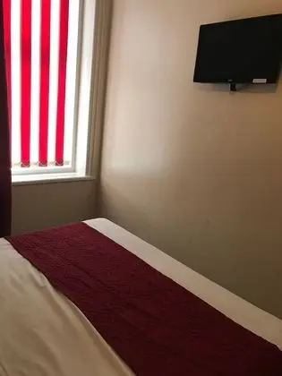 Standard Tek Büyük Yataklı Oda