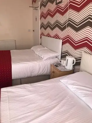 Üç Kişilik Oda (2 Adults and 1 Child)