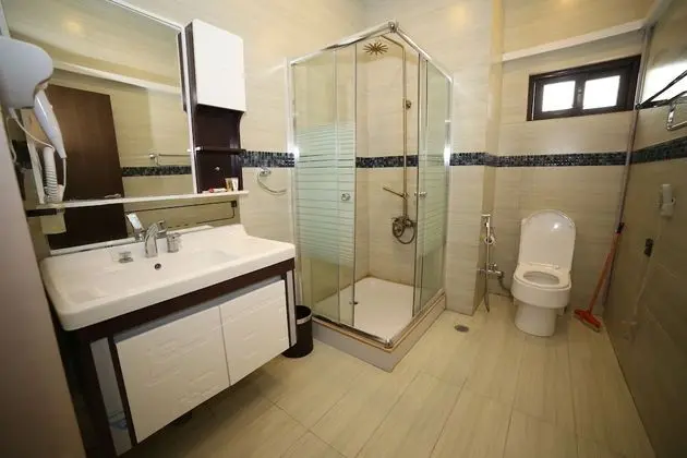 Club Süit, 1 En Büyük (King) Boy Yatak, Sigara İçilebilir, Tepe Manzaralı