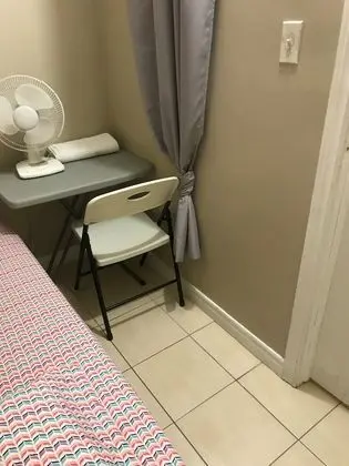 Tek Kişilik Oda, Ortak Banyo