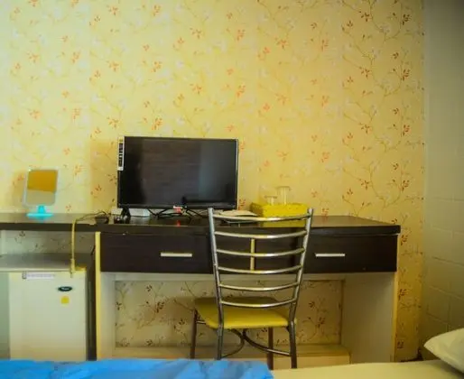 Standard Triple Room with Air-conditioner