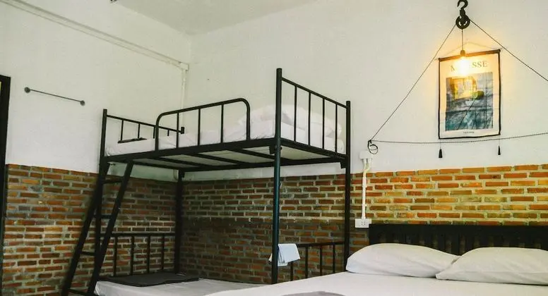 Standard Triple Room with Air-conditioner