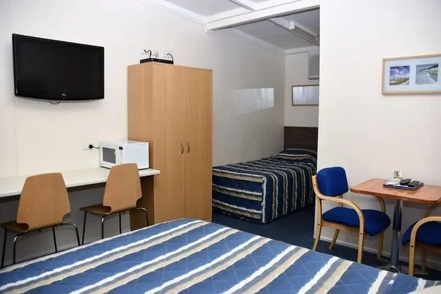 Standard Oda, Sigara İçilmez, Küçük Mutfak (Queen Twin Room)