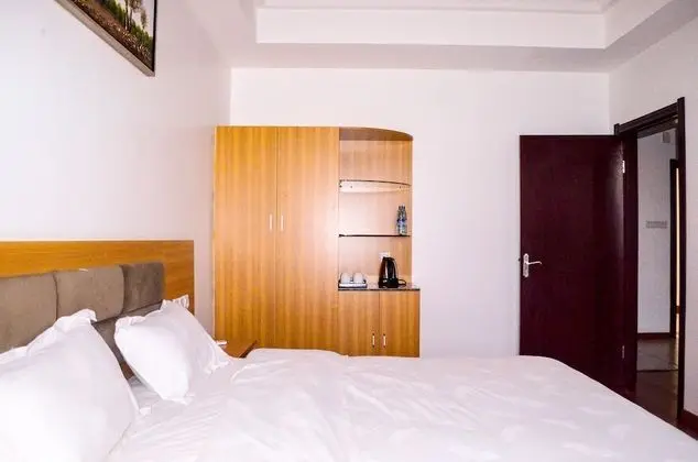 Business Tek Büyük Yataklı Oda, Şehir Manzaralı