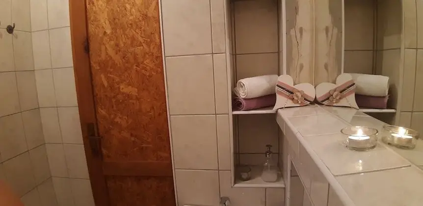 Basic Tek Büyük Yataklı Oda