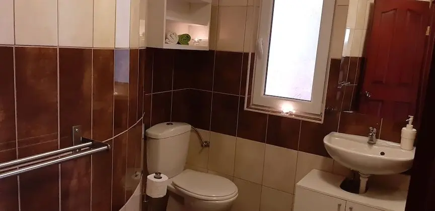 Exclusive Tek Büyük Yataklı Oda