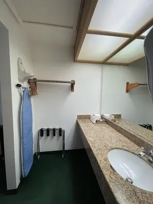 Tek Büyük Yataklı Oda, Sigara İçilebilir