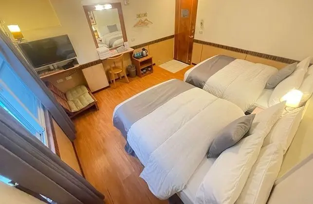 Basic Dört Kişilik Oda, 2 Çift Kişilik Yatak