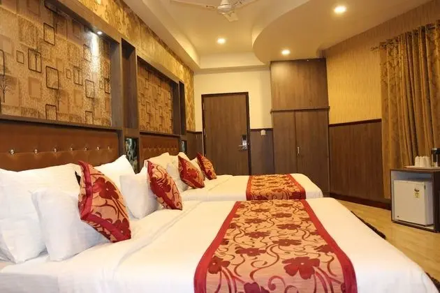 Deluxe Süit, Birden Çok Yatak, Sigara İçilmez, Tepe Manzaralı