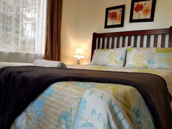 Economy Dağ Evi, Havuz Manzaralı