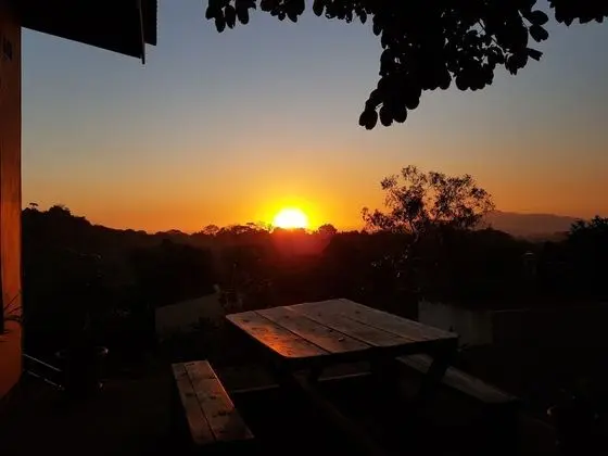 Economy Dağ Evi, Havuz Manzaralı