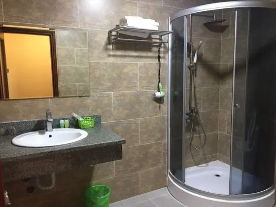 Üç Kişilik Oda